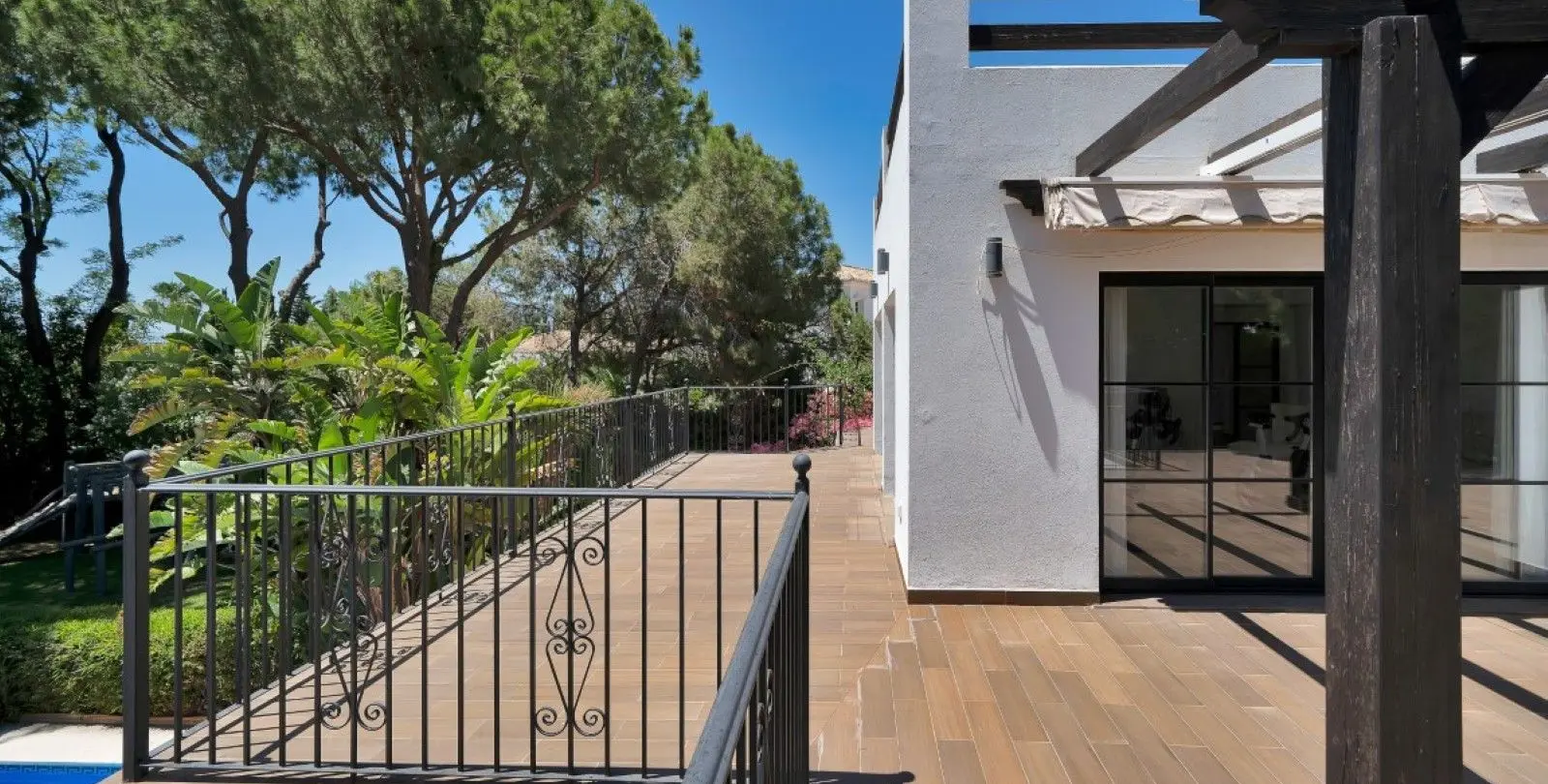 Venta de villa independiente en Hacienda Las Chapas 23