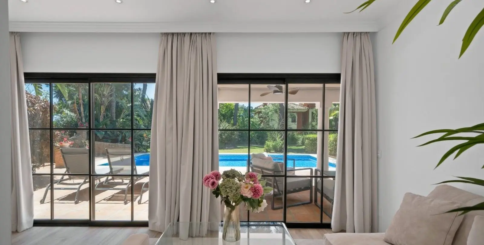 Venta de villa independiente en Hacienda Las Chapas 28