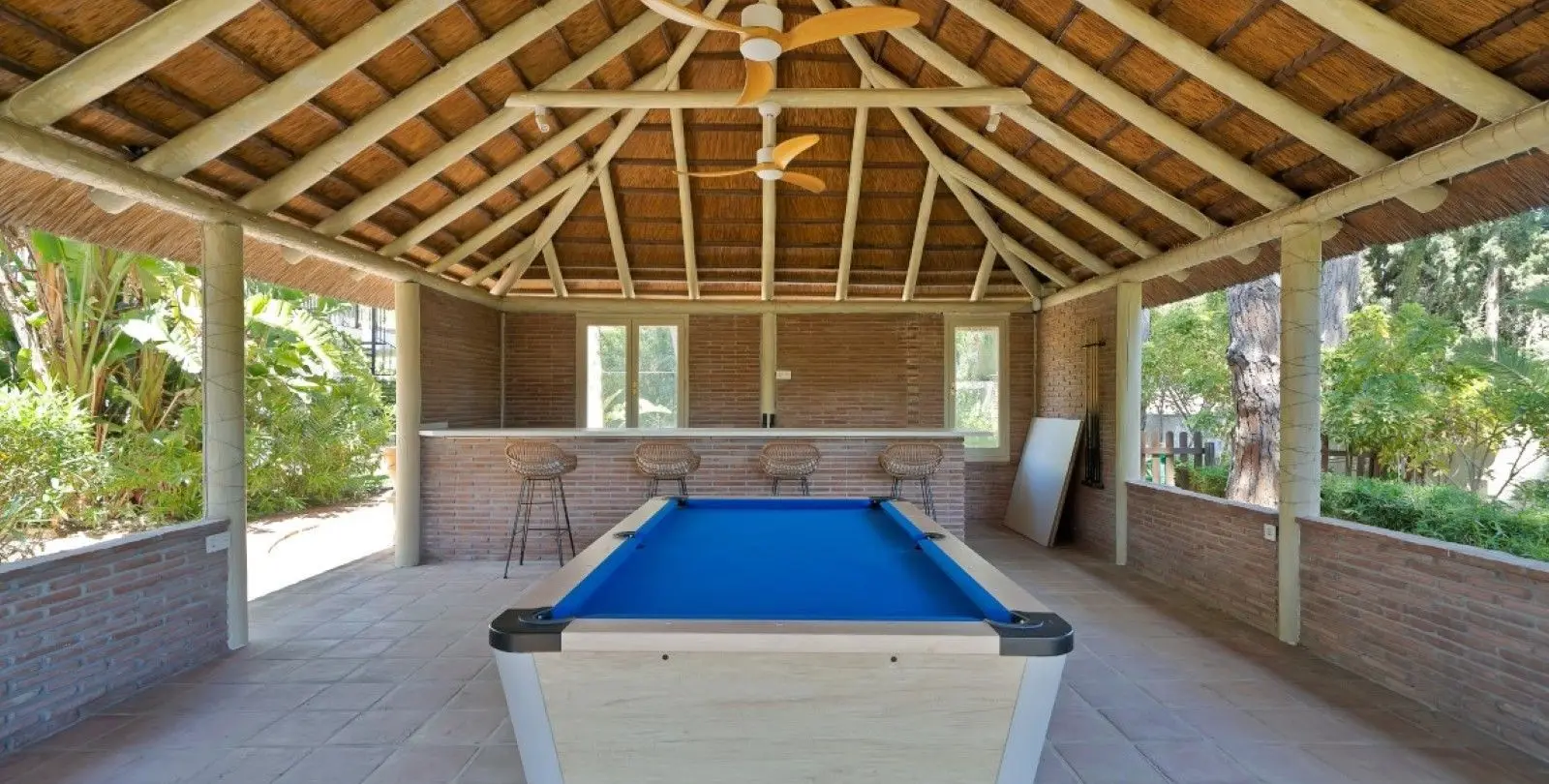 Venta de villa independiente en Hacienda Las Chapas 42