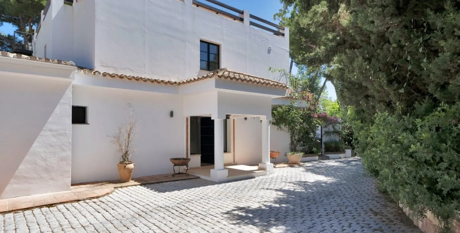 Venta de villa independiente en Hacienda Las Chapas 48