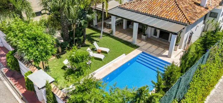 Alquiler a largo plazo de villa independiente en Guadalmina Alta 0