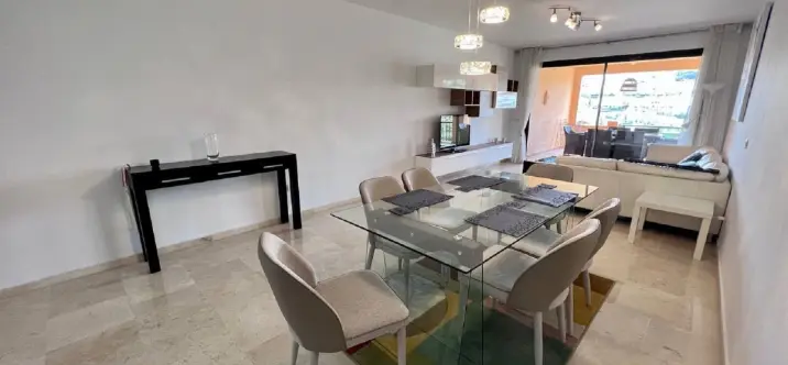 Long-term rent of middle floor apartment in El Paraiso 3
