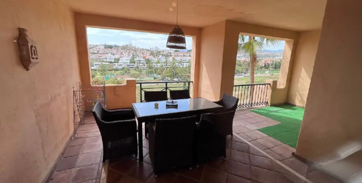 Long-term rent of middle floor apartment in El Paraiso 14