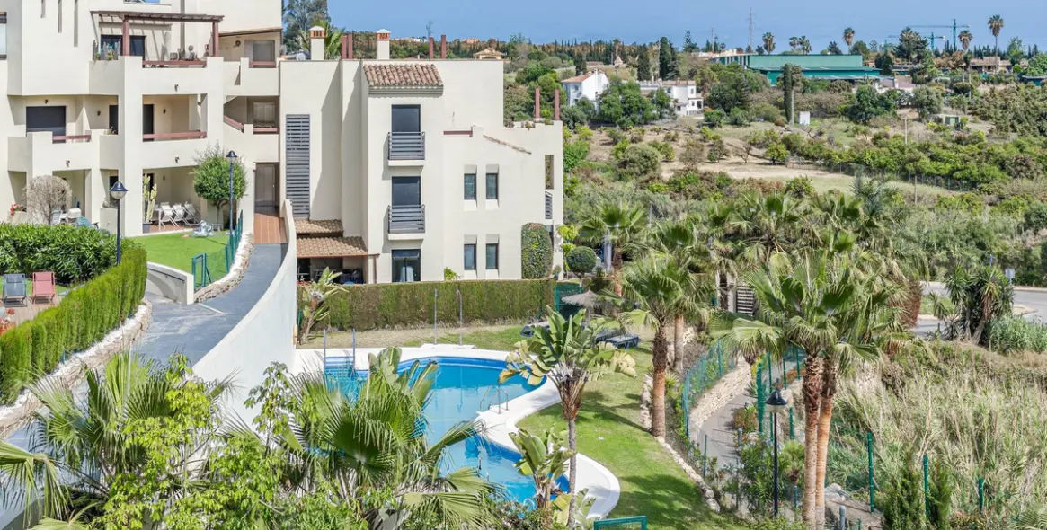 Sale of penthouse in Selwo 1