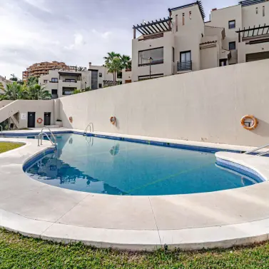 Sale of penthouse in Selwo