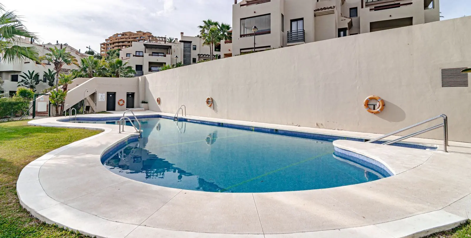 Sale of penthouse in Selwo 2
