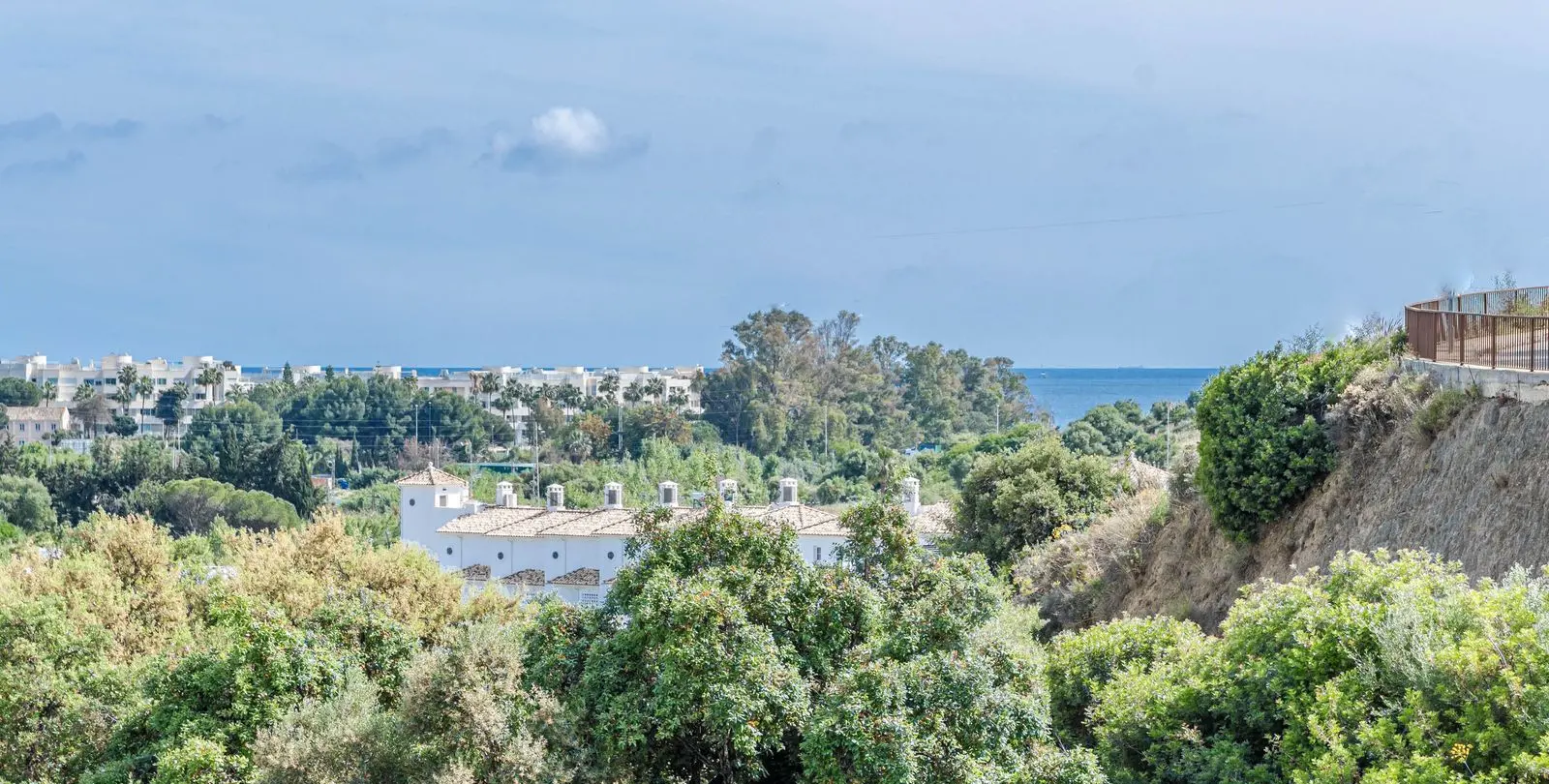 Sale of penthouse in Selwo 18