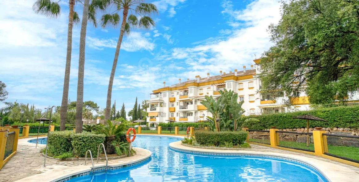 Продажа апартаментов на среднем этаже в Marbella 19