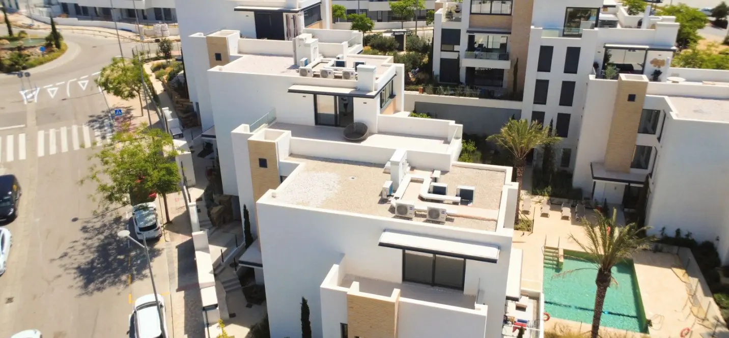 Venta de ático en Estepona 1