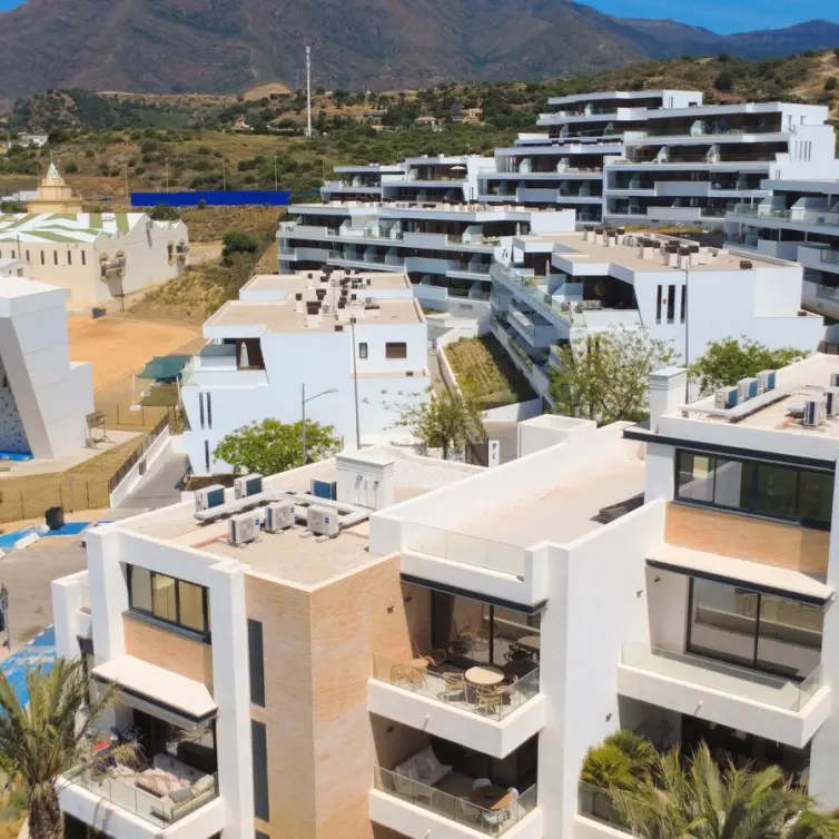Venta de ático en Estepona