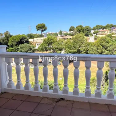 Sale of detached villa in Calahonda