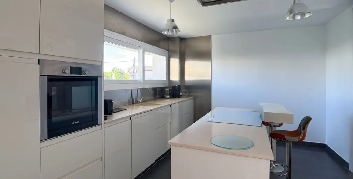 Sale of detached villa in El Faro 14