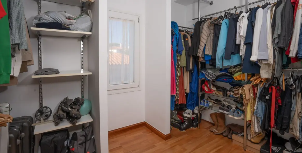 Sale of detached villa in El Faro 22