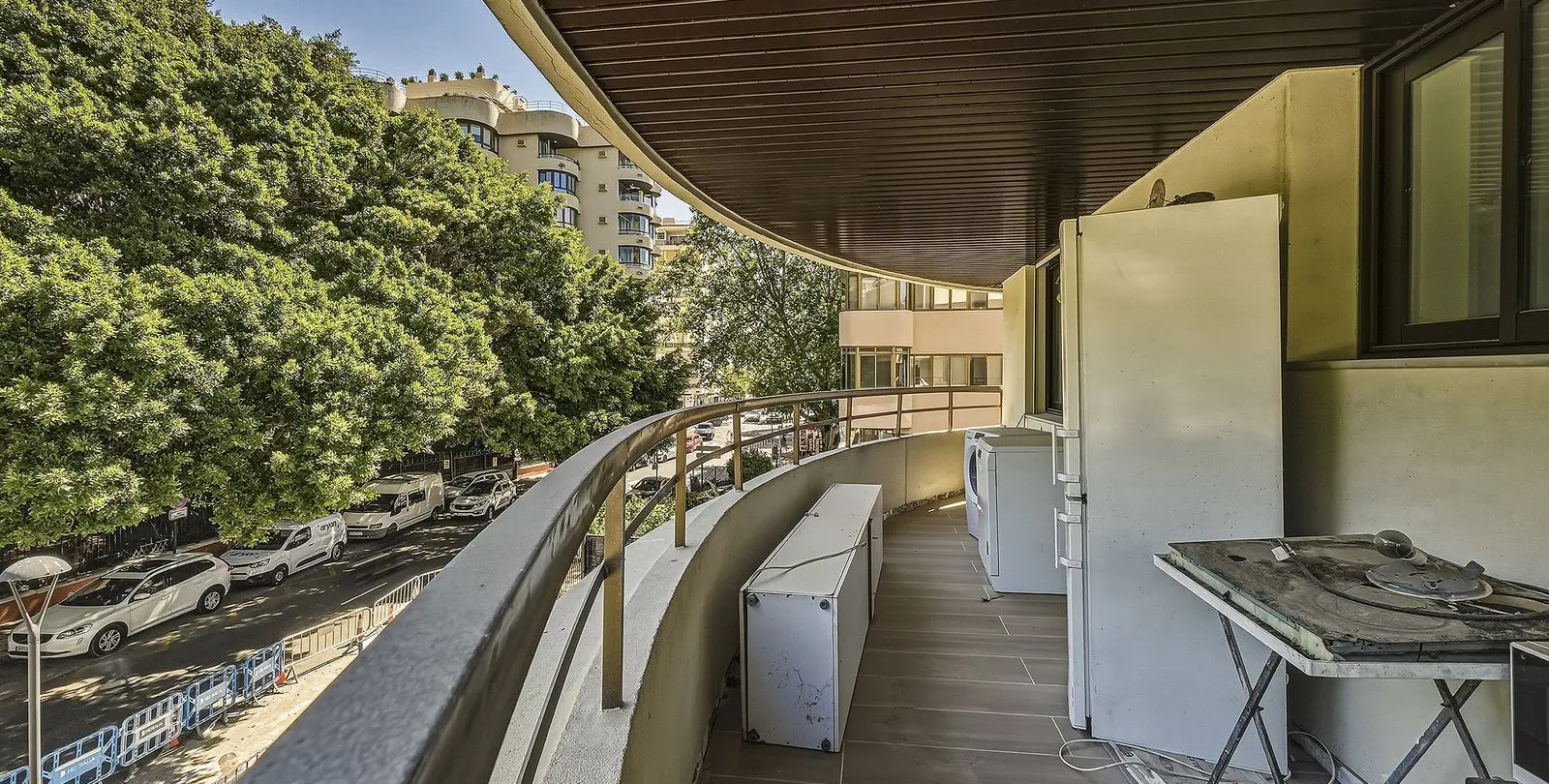 Sale of middle floor apartment in Marbella 15