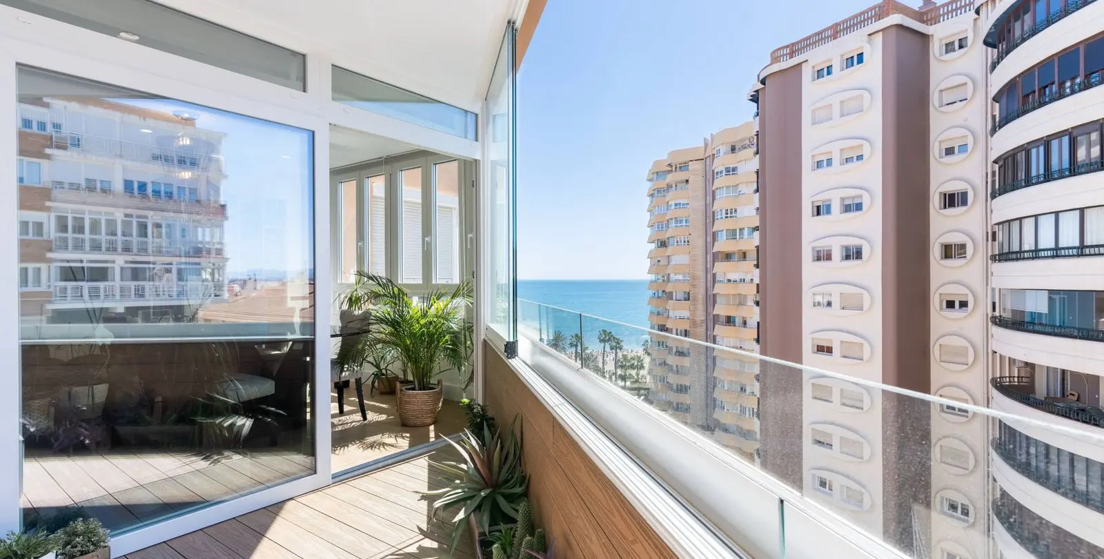 Продажа апартаментов на среднем этаже в Málaga Centro 29