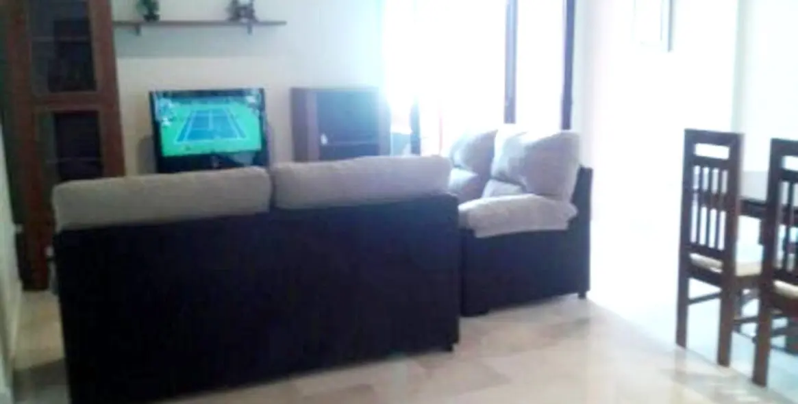 Alquiler a corto plazo de apartamento en planta media en Estepona 6