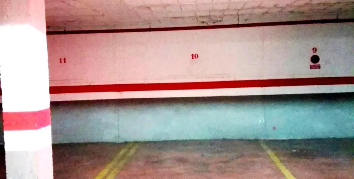 Alquiler a corto plazo de apartamento en planta media en Estepona 9
