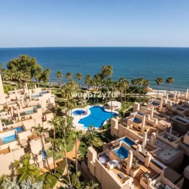 Long-term rent of middle floor apartment in Estepona