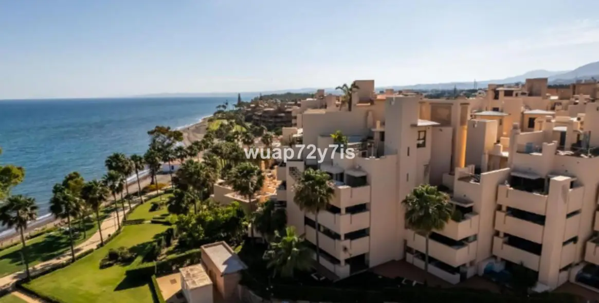 Long-term rent of middle floor apartment in Estepona 7