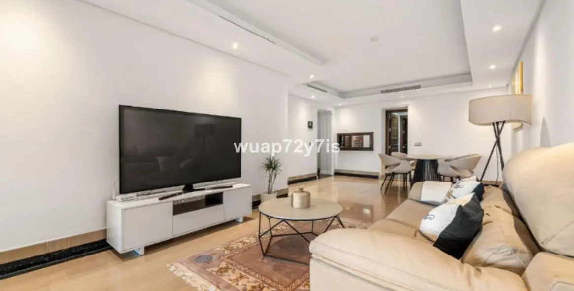 Long-term rent of middle floor apartment in Estepona 13