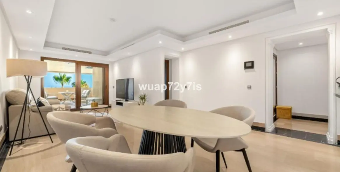 Long-term rent of middle floor apartment in Estepona 15