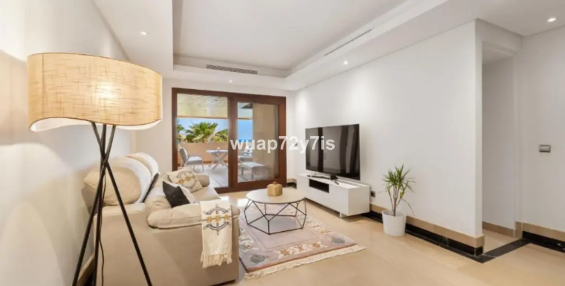 Long-term rent of middle floor apartment in Estepona 18