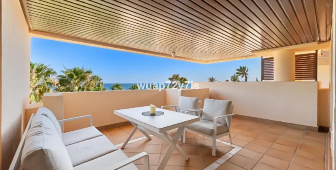 Long-term rent of middle floor apartment in Estepona 20
