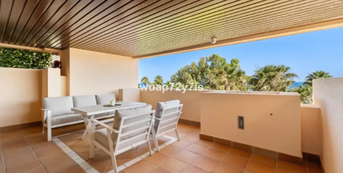 Long-term rent of middle floor apartment in Estepona 21