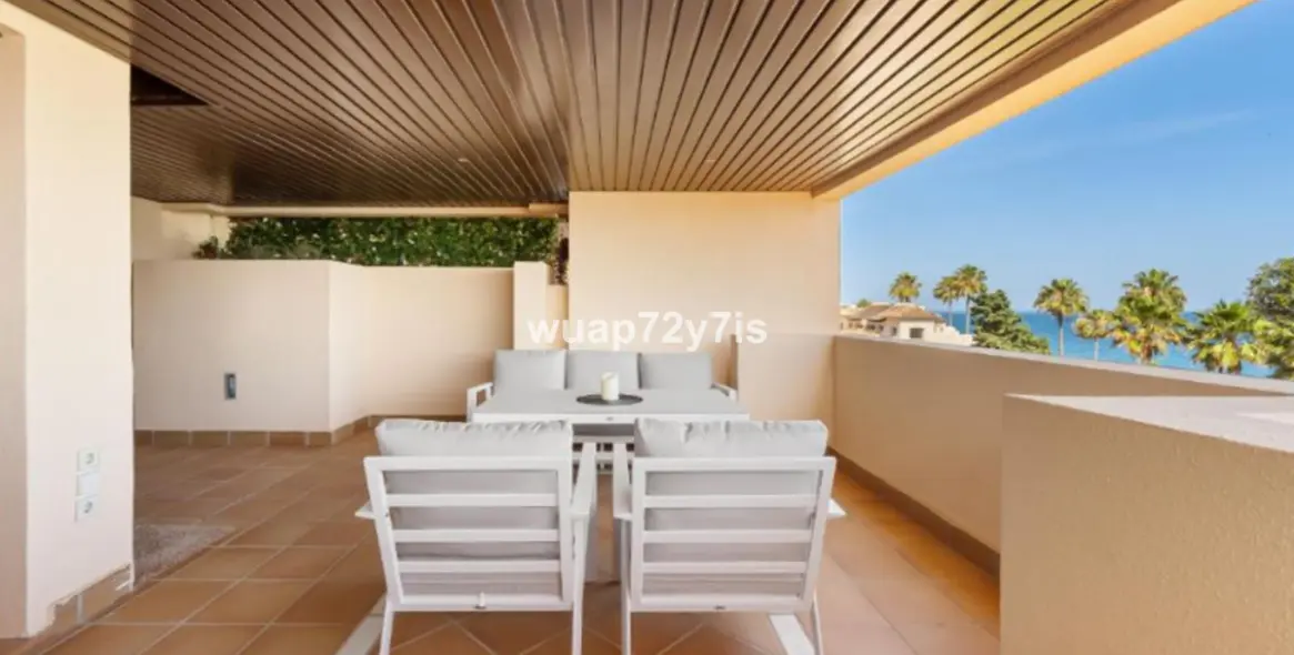 Long-term rent of middle floor apartment in Estepona 22