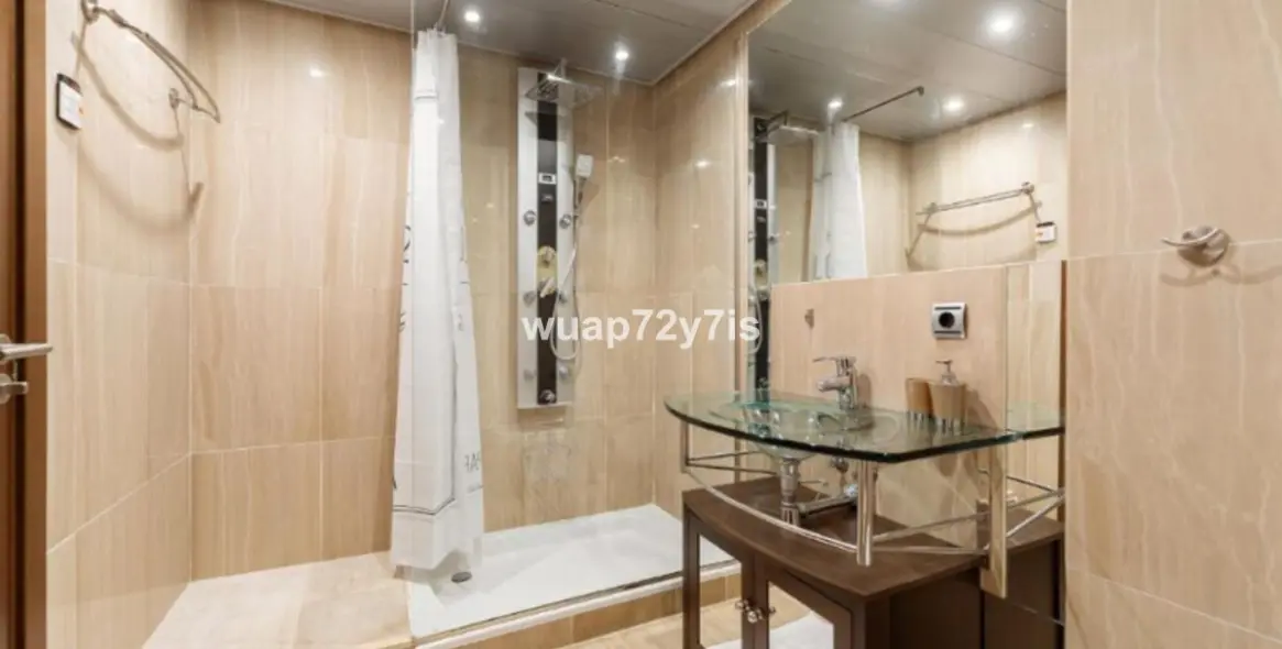 Long-term rent of middle floor apartment in Estepona 45