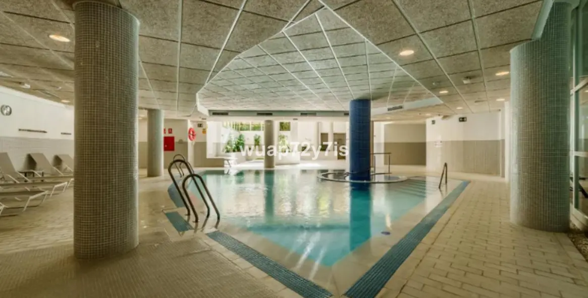 Long-term rent of middle floor apartment in Estepona 53