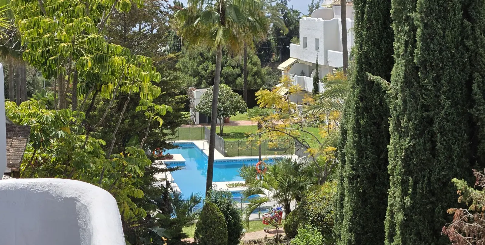 Venta de apartamento en planta media en The Golden Mile 22