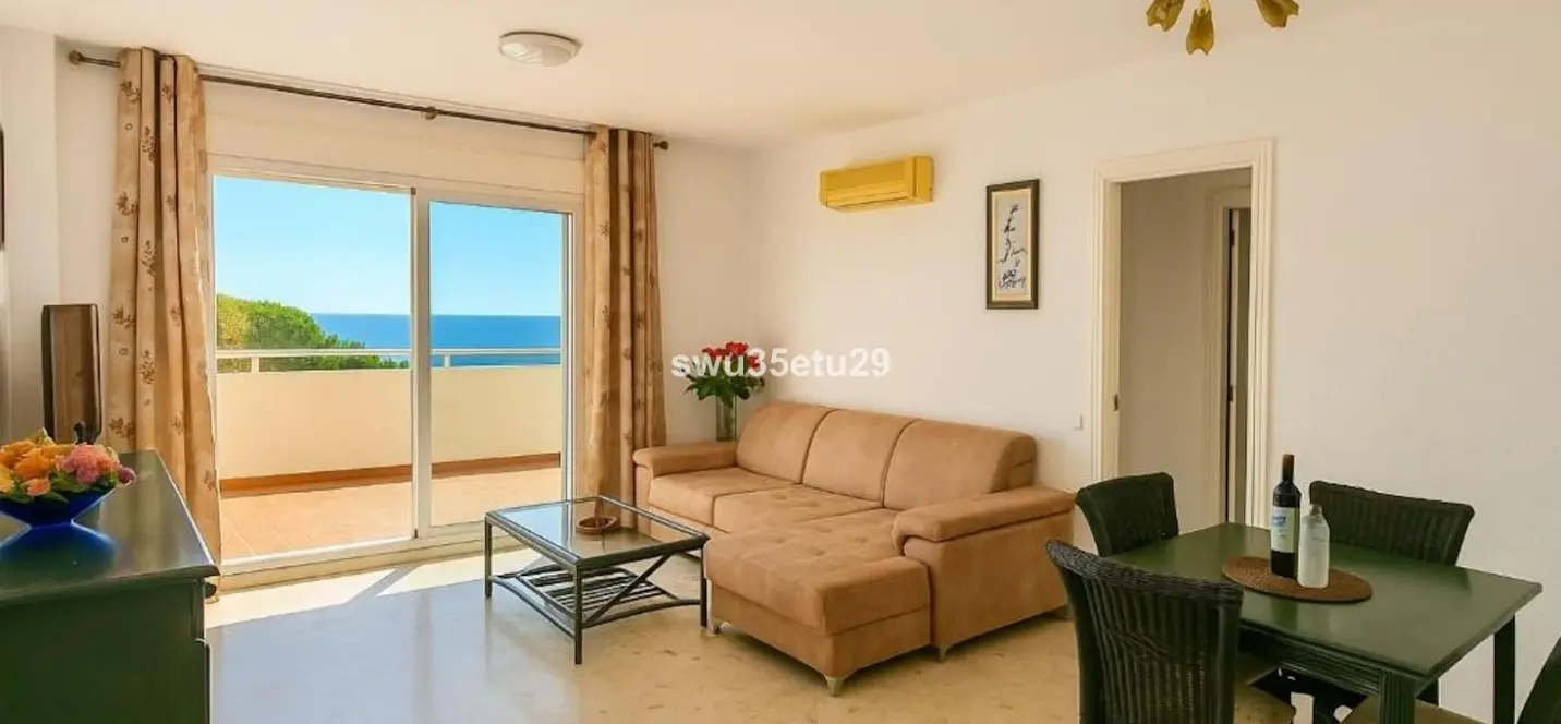 Sale of penthouse in Fuengirola 2