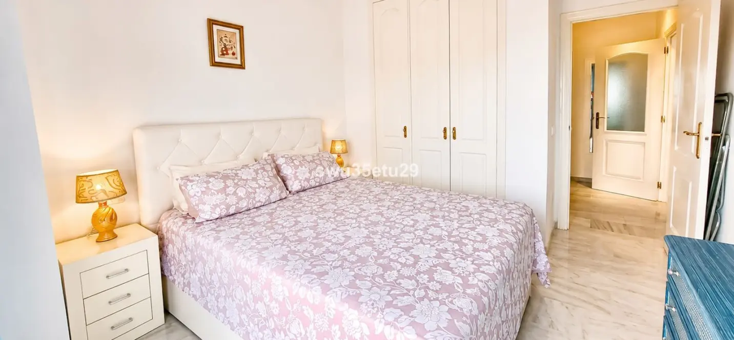 Sale of penthouse in Fuengirola 4