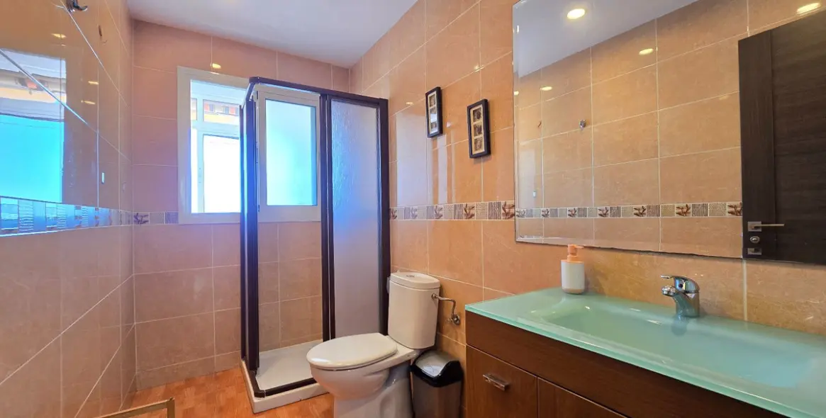 Sale of duplex in La Carihuela 7