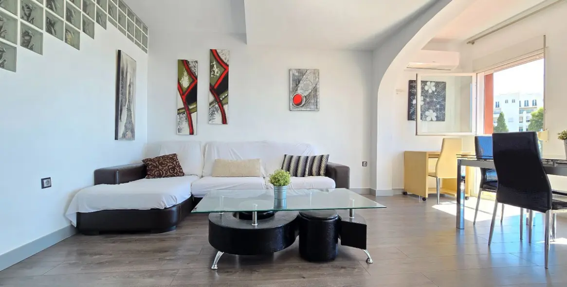 Sale of duplex in La Carihuela 24