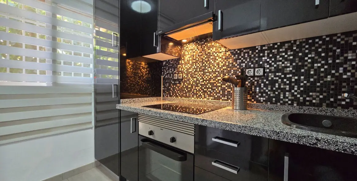Sale of duplex in La Carihuela 33