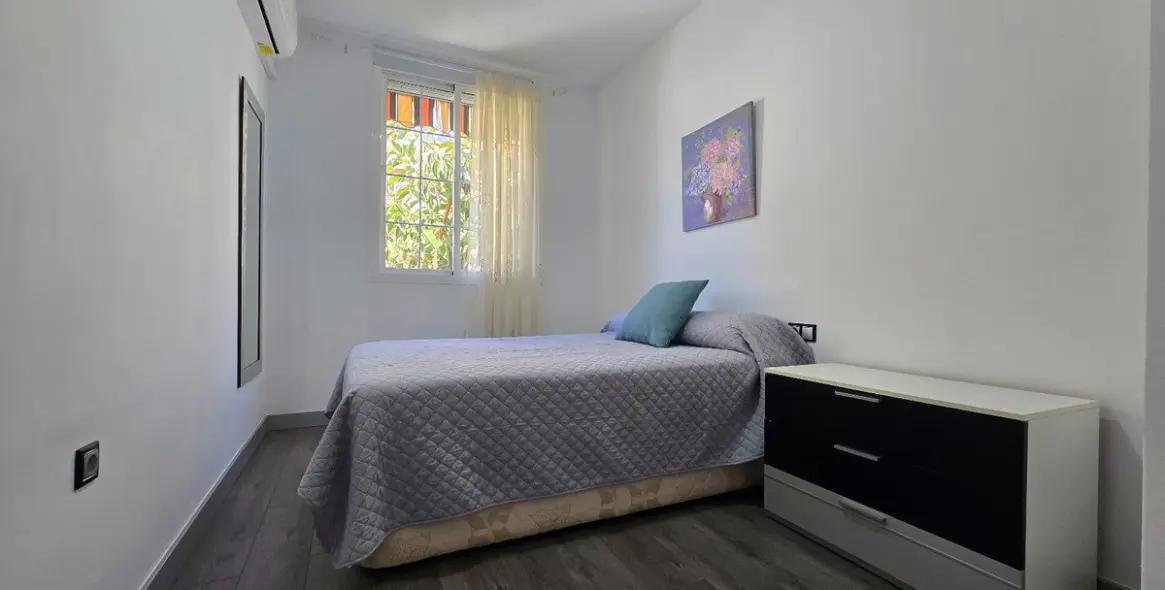 Sale of duplex in La Carihuela 34
