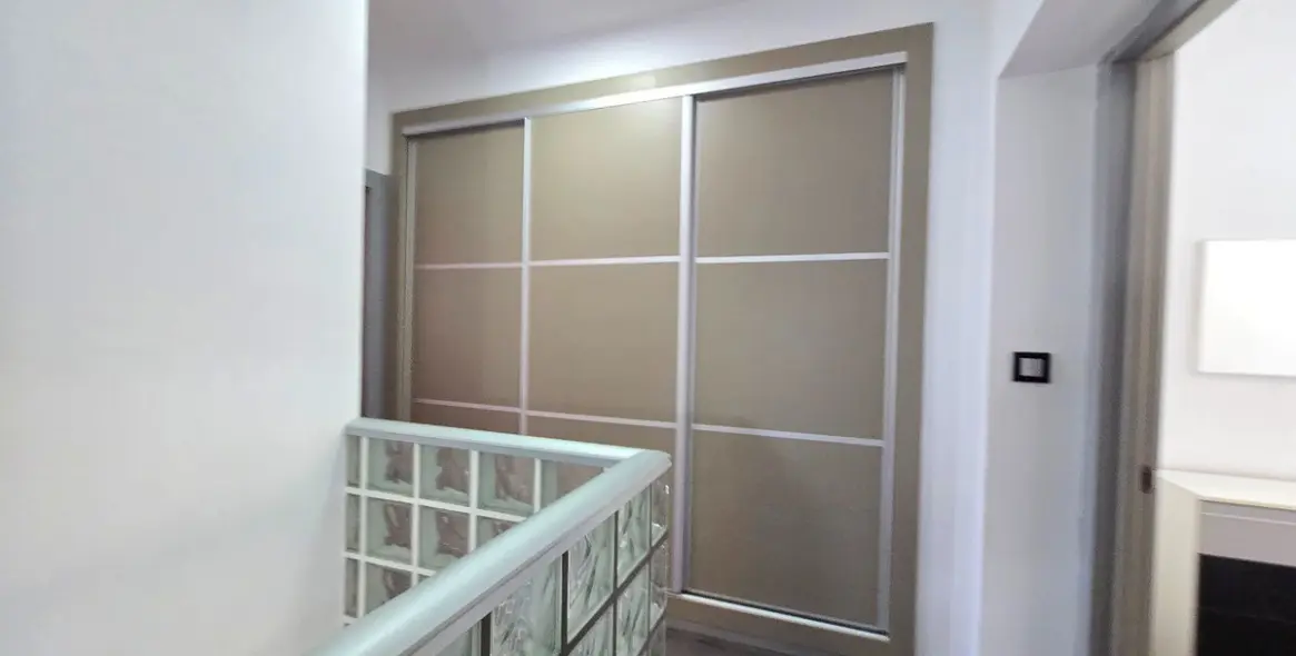 Sale of duplex in La Carihuela 46