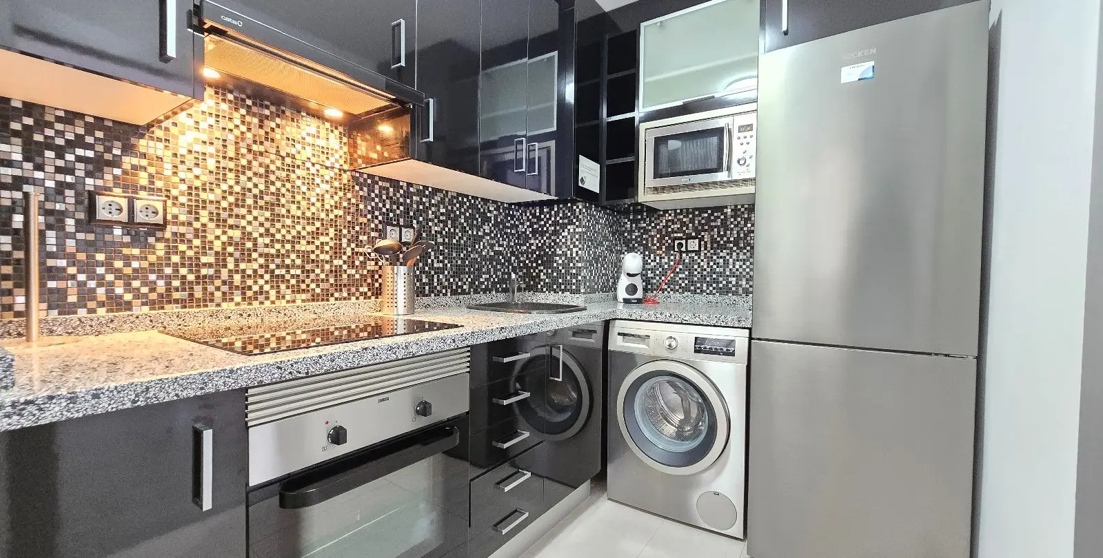 Продажа двухуровневых апартаментов в La Carihuela 31