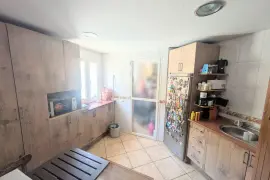Image 6 thumb
