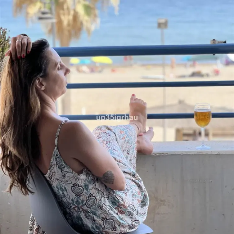 Продажа апартаментов на среднем этаже в Estepona