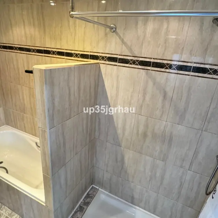 Продажа апартаментов на среднем этаже в Estepona