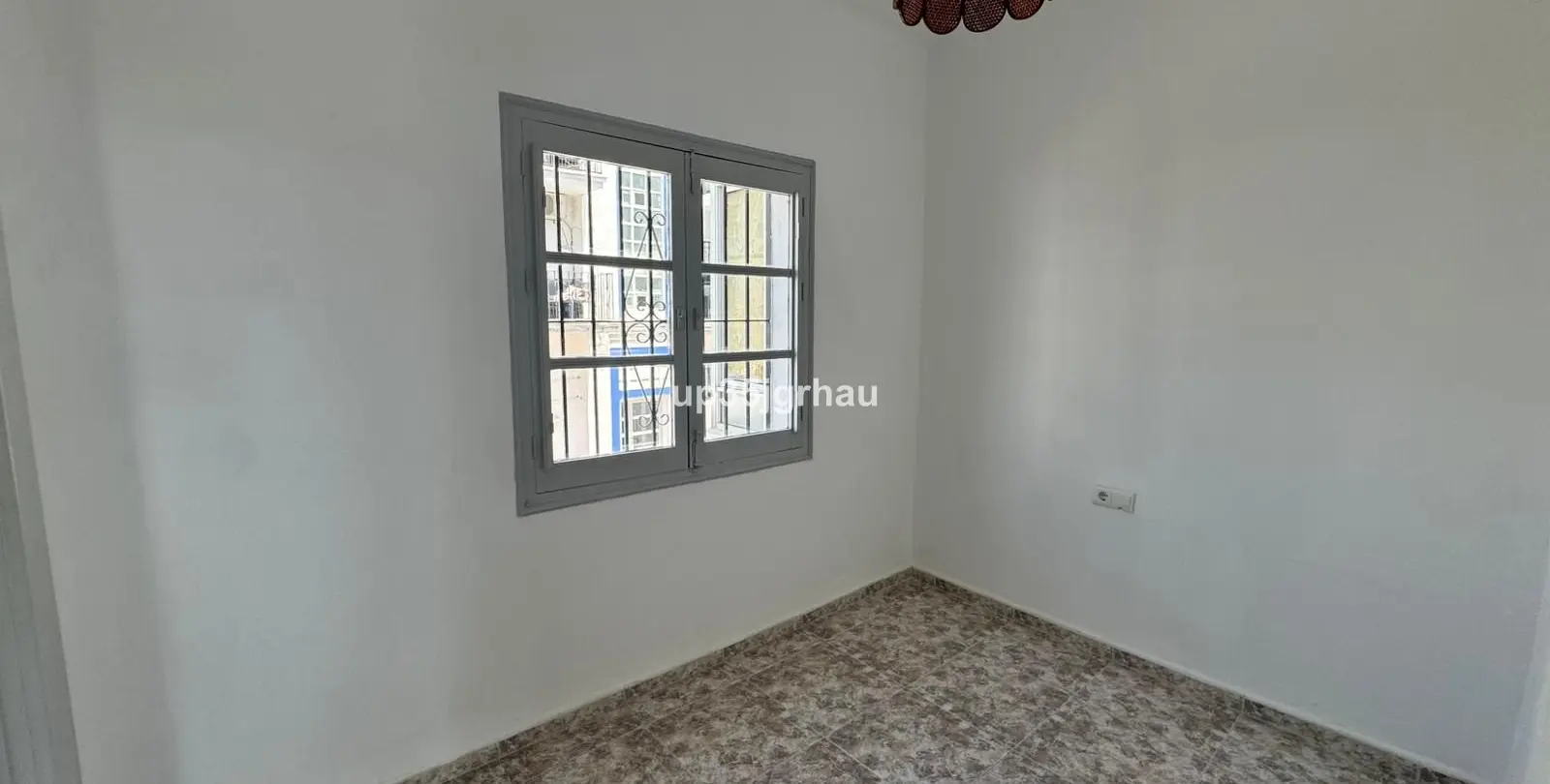 Продажа апартаментов на среднем этаже в Estepona 17