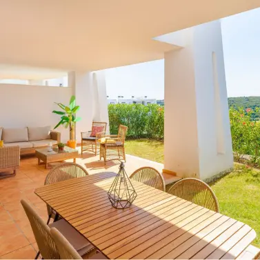 Продажа апартаментов на первом этаже в Casares Playa