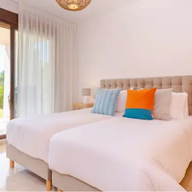 Продажа апартаментов на первом этаже в Casares Playa