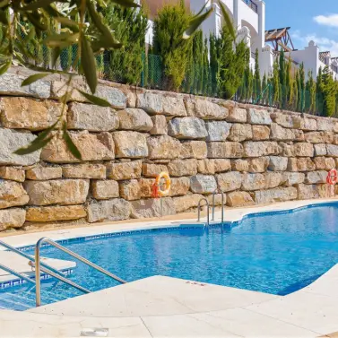 Продажа апартаментов на первом этаже в Casares Playa