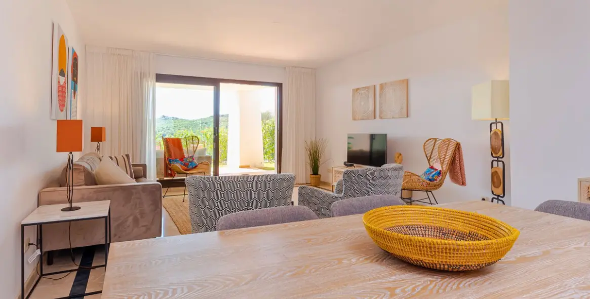 Продажа апартаментов на первом этаже в Casares Playa 11