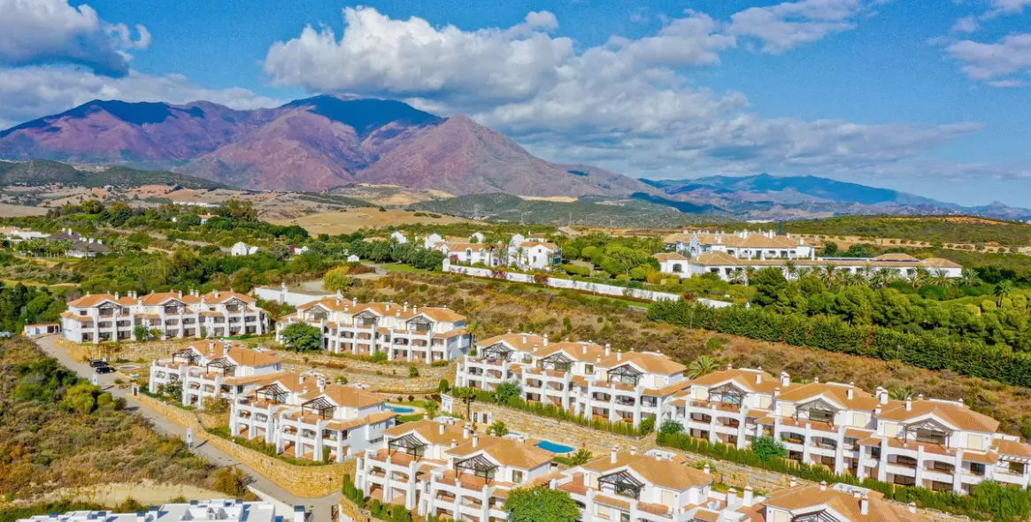 Продажа апартаментов на первом этаже в Casares Playa 29