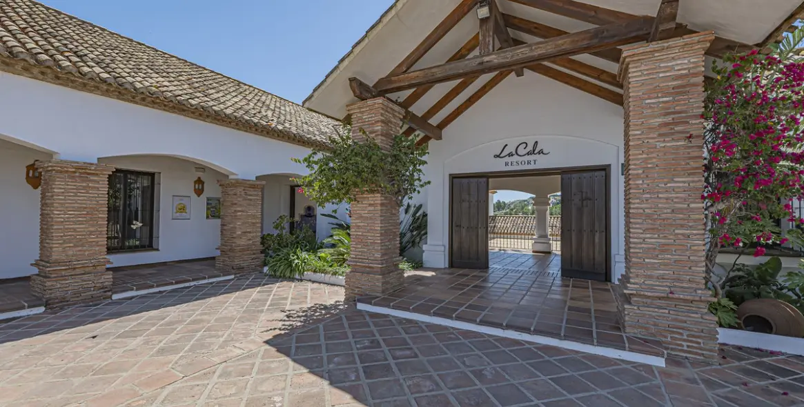 Venta de parcela residencial en La Cala Golf 21